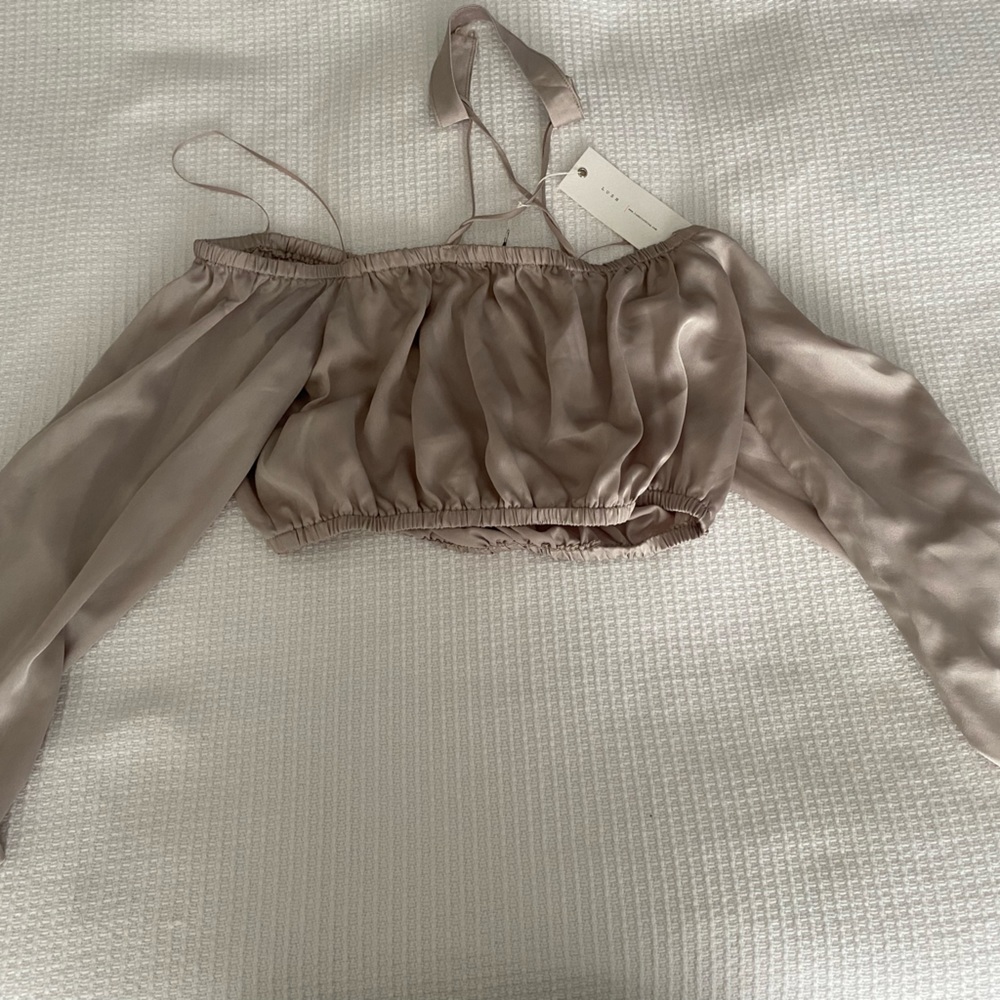 Cropped top with choker neck